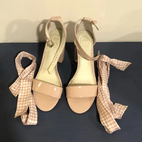 1901 Blush Pink Haiden Convertible Ankle Strap Sandal - Picture 6 of 7
